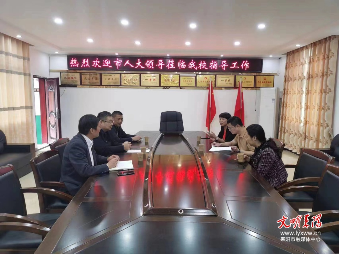 龚志桂走访慰问专家人才