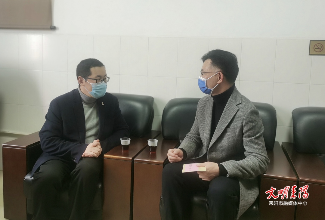 肖也邦走访慰问优秀专家人才