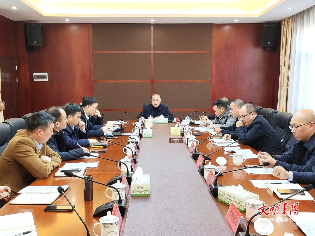 尹立鑫调度金凯循环二期项目建设工作
