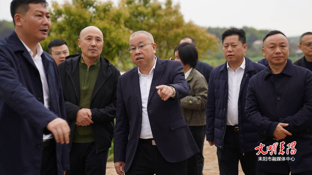 尹立鑫督导春耕生产、田长制和森林防灭火工作