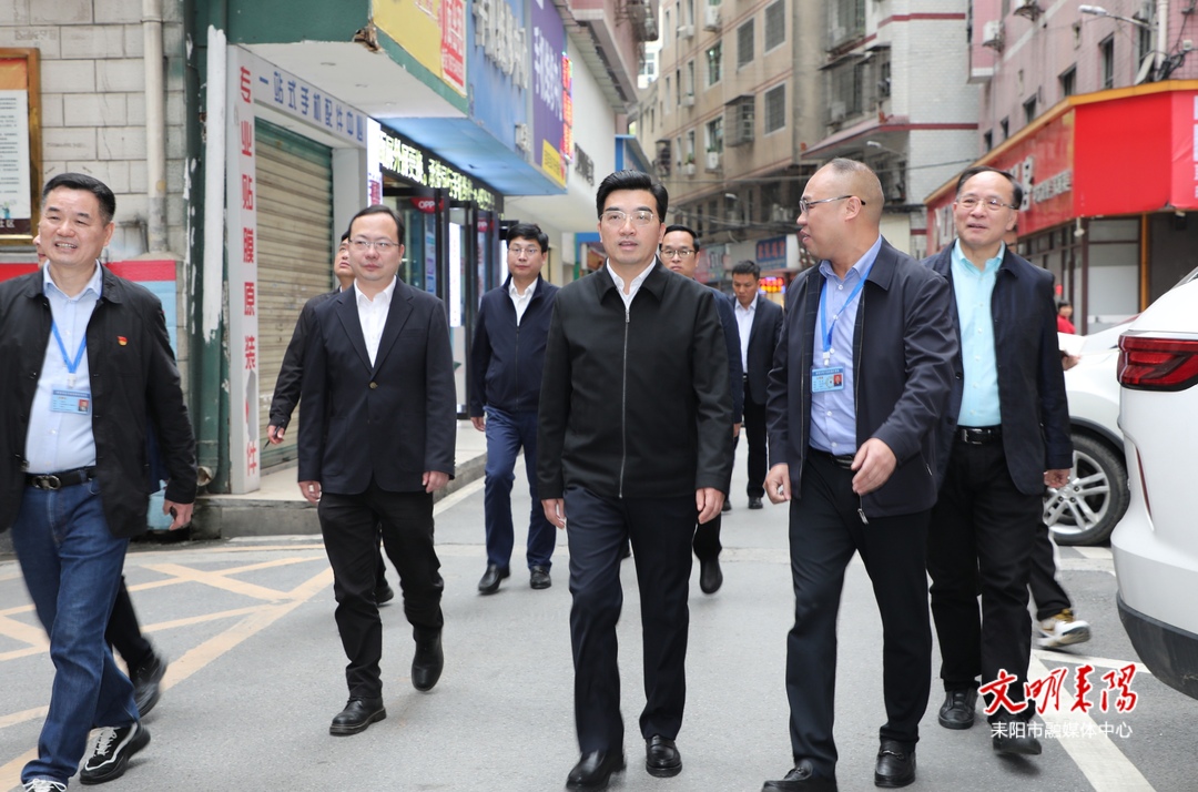 赖馨正督导文明城市创建工作