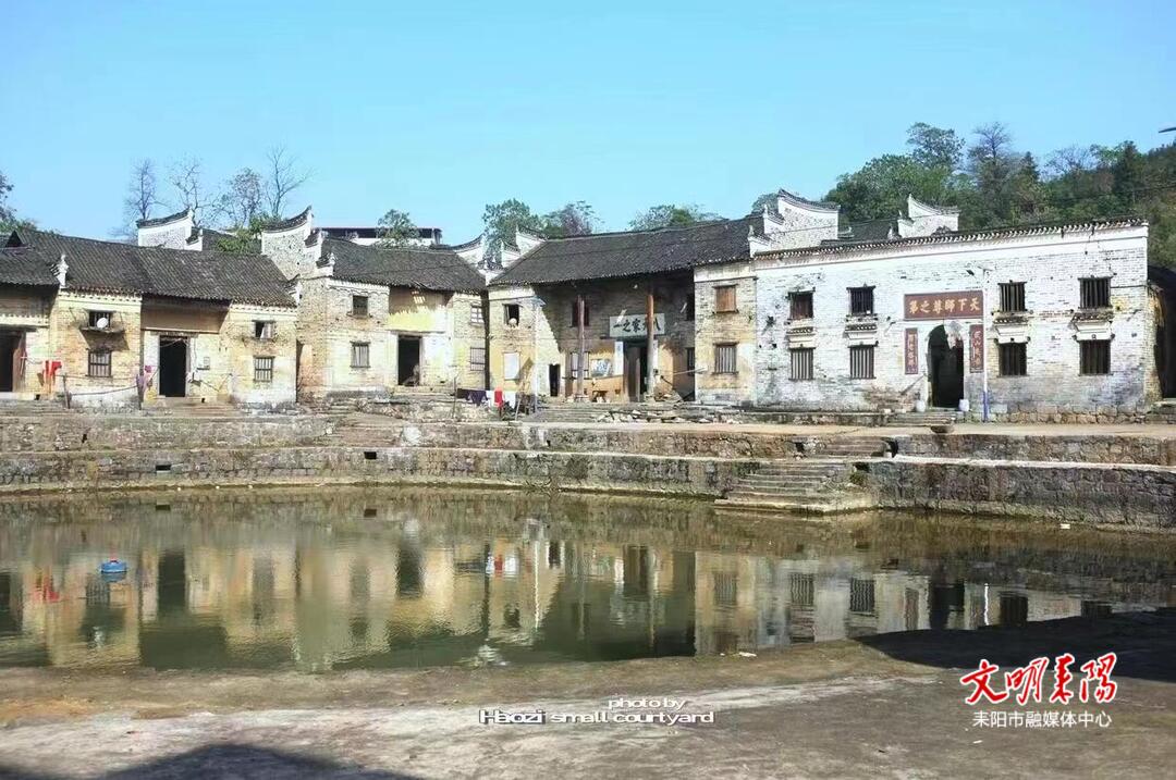 象江河畔的古村落
