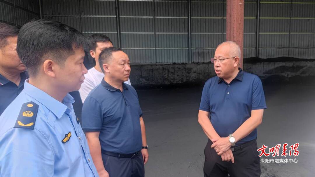 尹立鑫督查耕地“非农化”“非粮化”问题整治工作