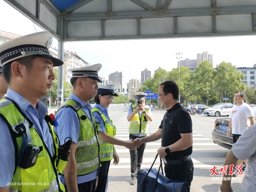 王星皓开展“工会送清凉 防暑保安康”慰问活动