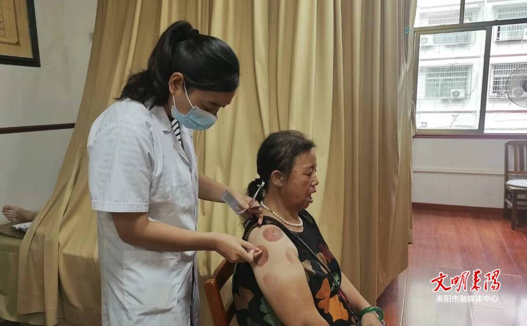 【最美生命守护者(9)】 梁叶：扎根一线 做群众心中认可的“梁医生”