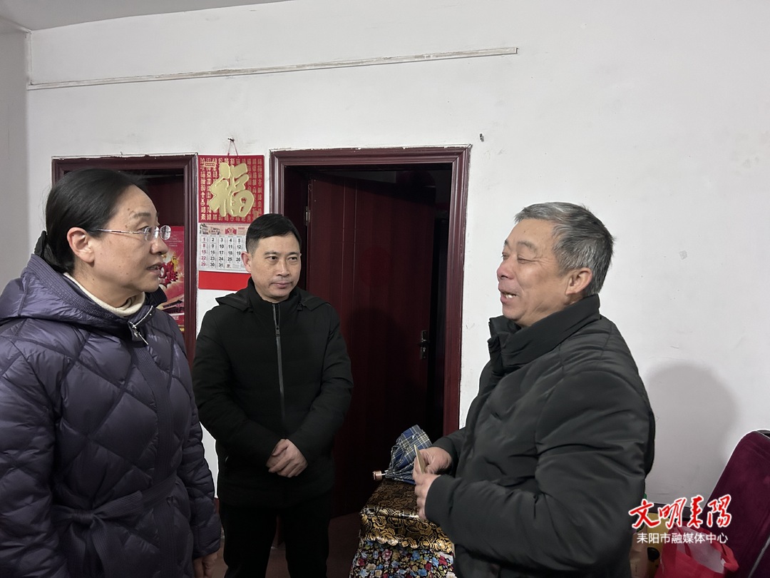 市领导走访慰问“双联”企业困难职工