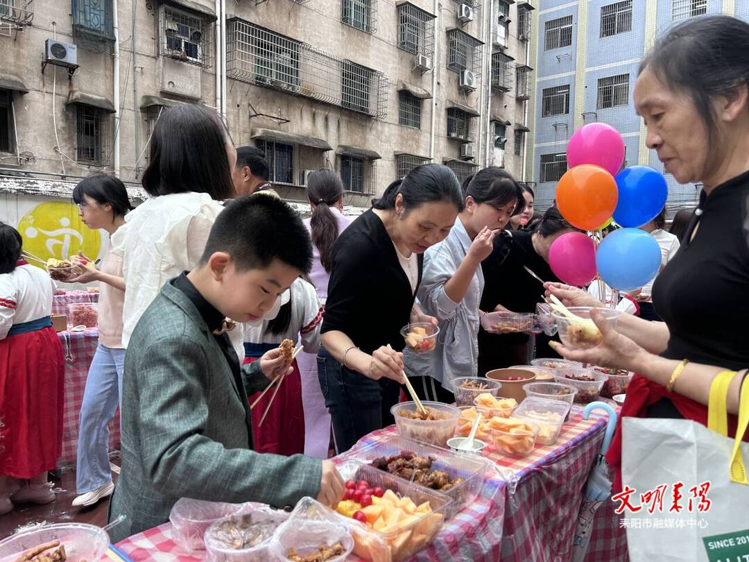 [简讯]实验小学举办“美好食光”美食节活动