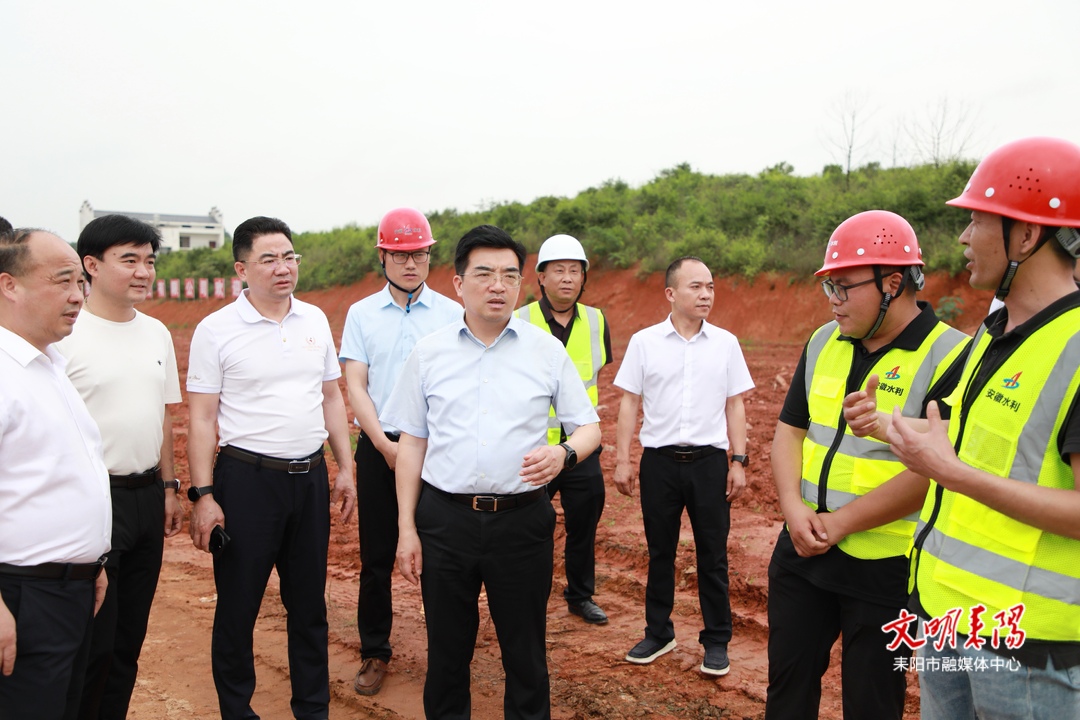 赖馨正：大力推进重点交通项目早建成早惠民