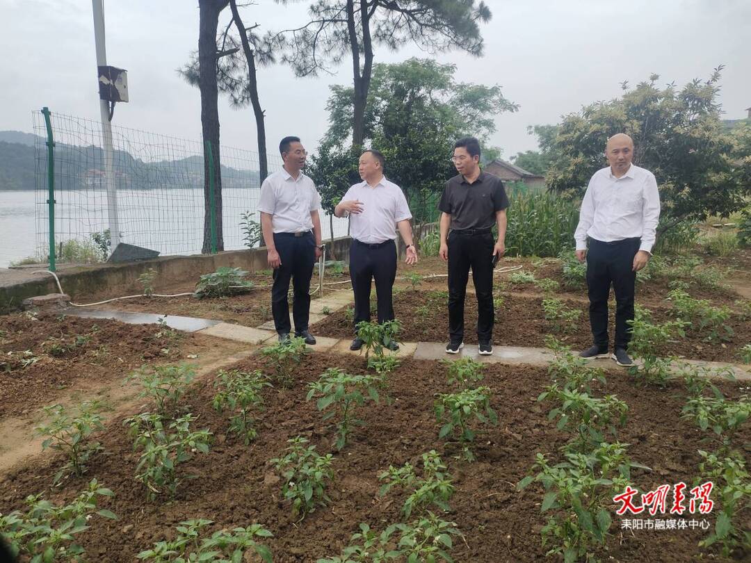 祁东县来耒考察交流人居环境整治及治房工作