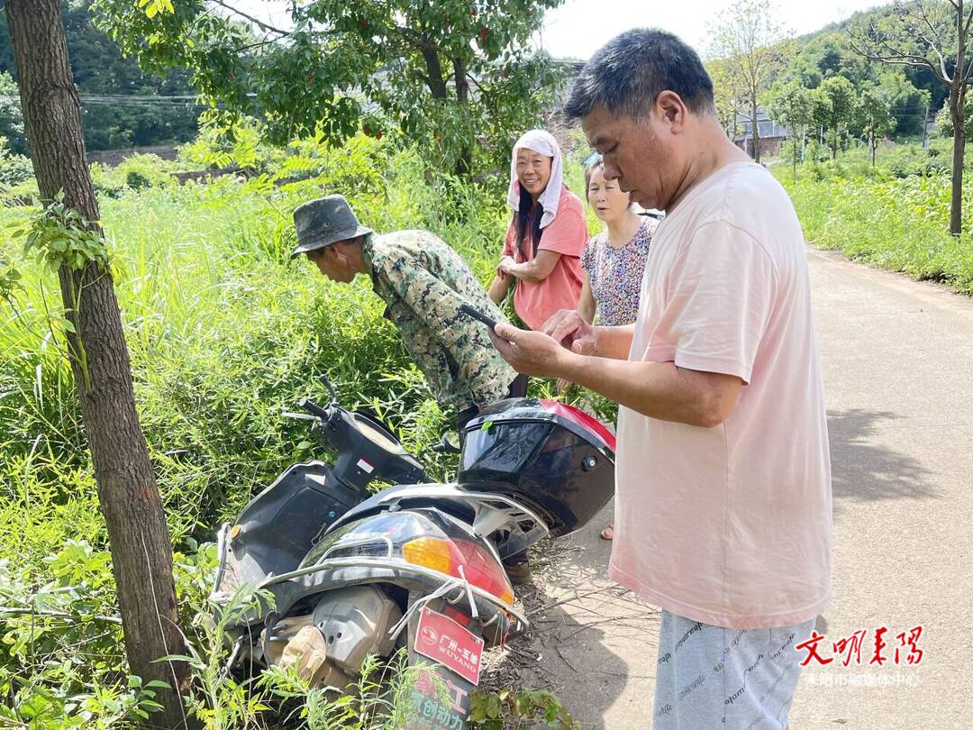 耒陽黨員干部好樣的！六旬老人摔倒昏厥 黨員干部“救”在身邊