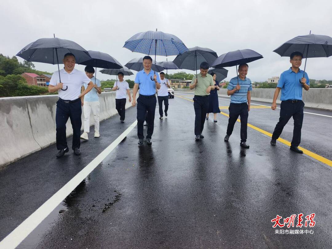龚志桂调研大河边渡改桥项目建设