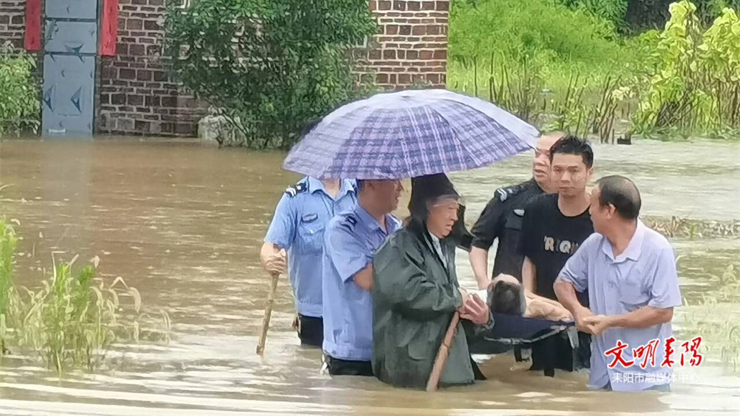 筑牢“藏藍堤壩” 守護群眾安全