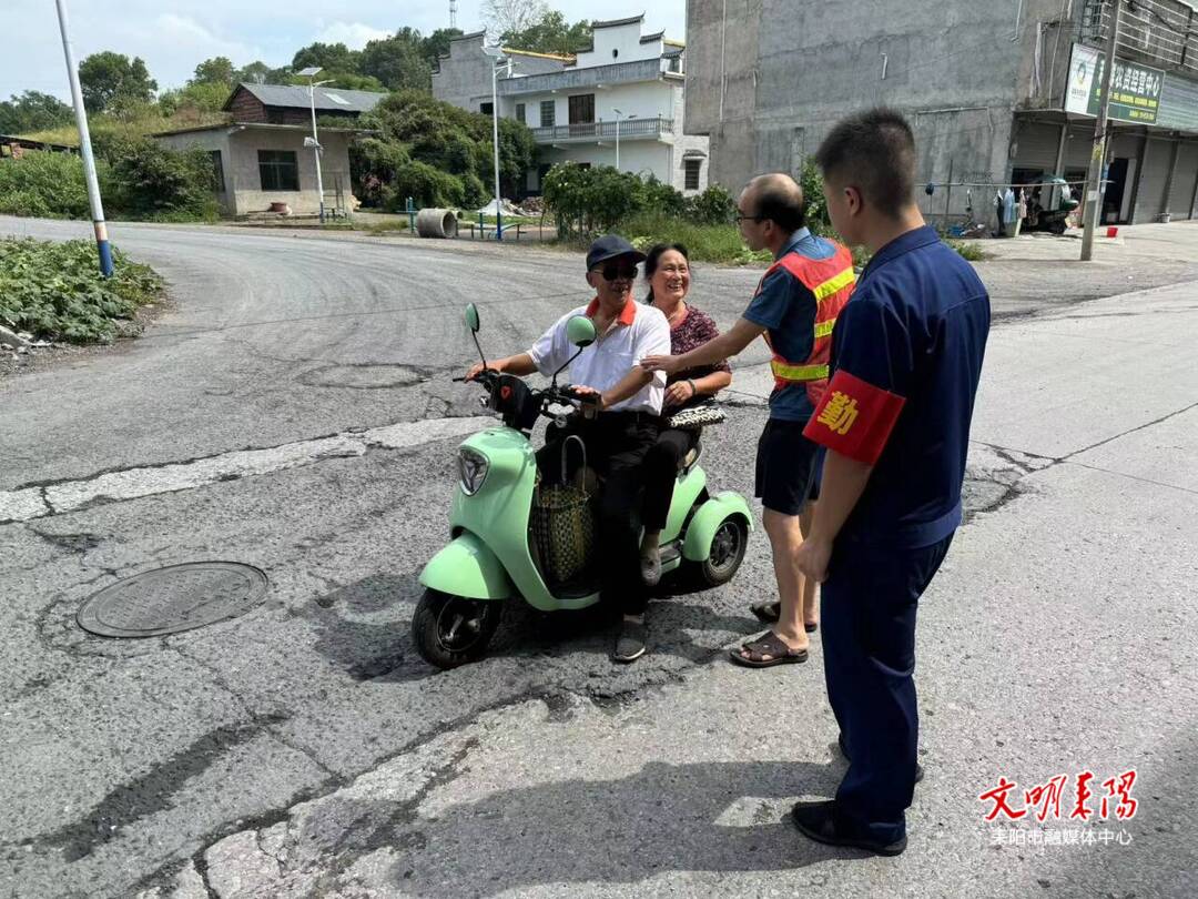 ​夏塘镇开展道路交通安全工作整治行动