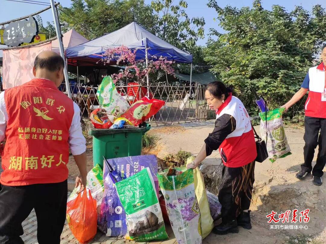“党建红”引领“河湖清” ！耒阳巡河净滩志愿服务活动走深走实