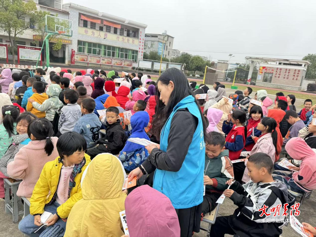【打响毒品歼灭战】“禁毒大篷车”驶入淝田校园 共筑无毒青春防线