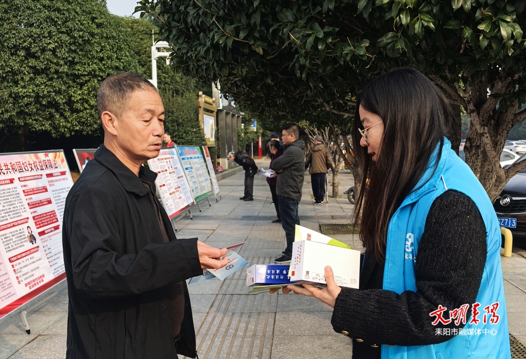 五里牌街道组织开展禁毒宣传活动
