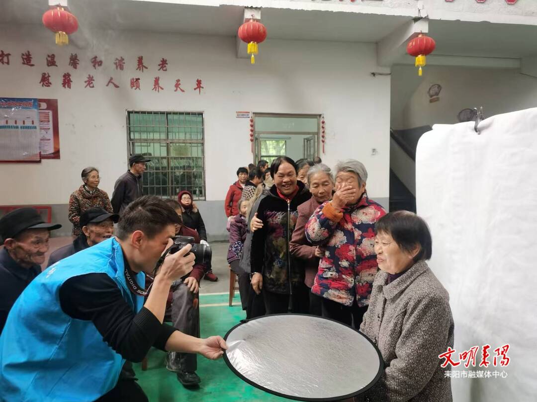 “最美乡村摄影”公益活动走进龙塘镇