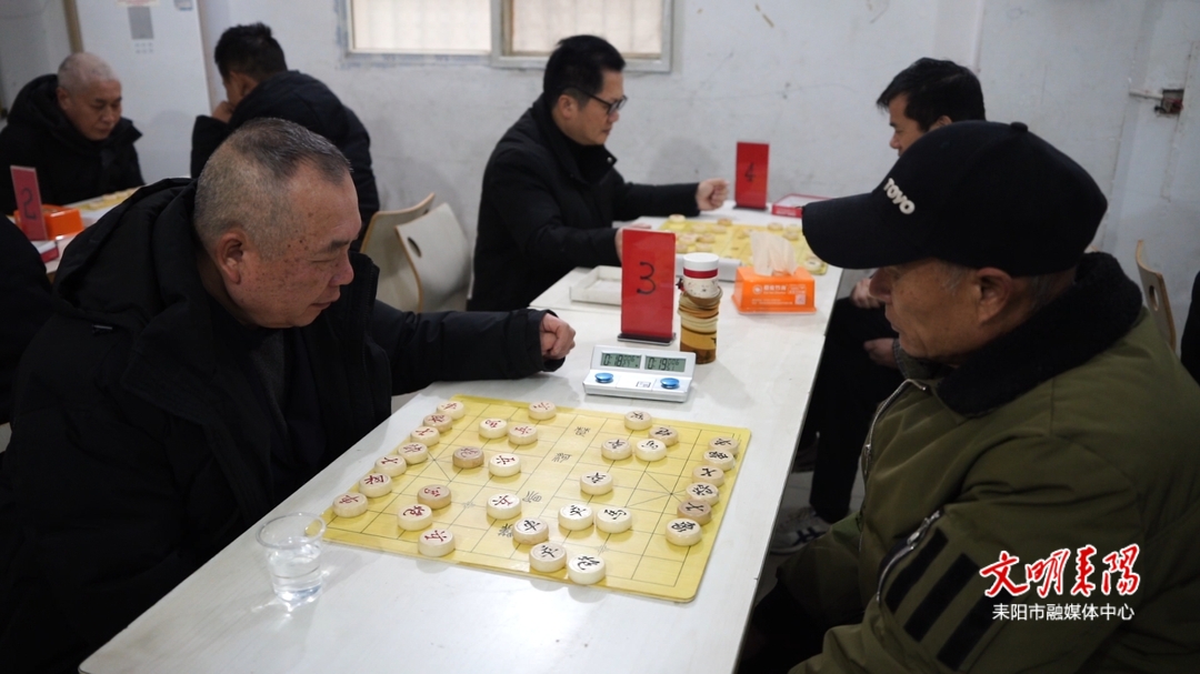 80名棋手博弈“楚河汉界”  耒阳市第二届象棋锦标赛开赛