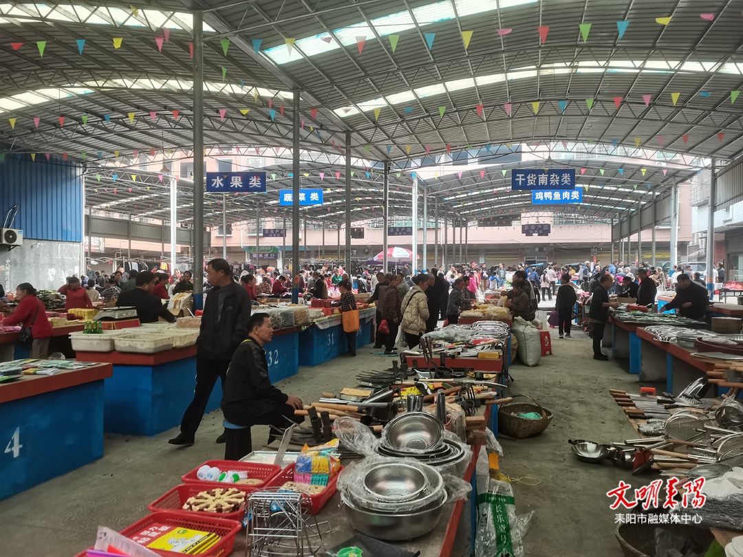 “菜篮子”拎出幸福感 耒阳13个乡镇街道的农贸市场提质改造完工