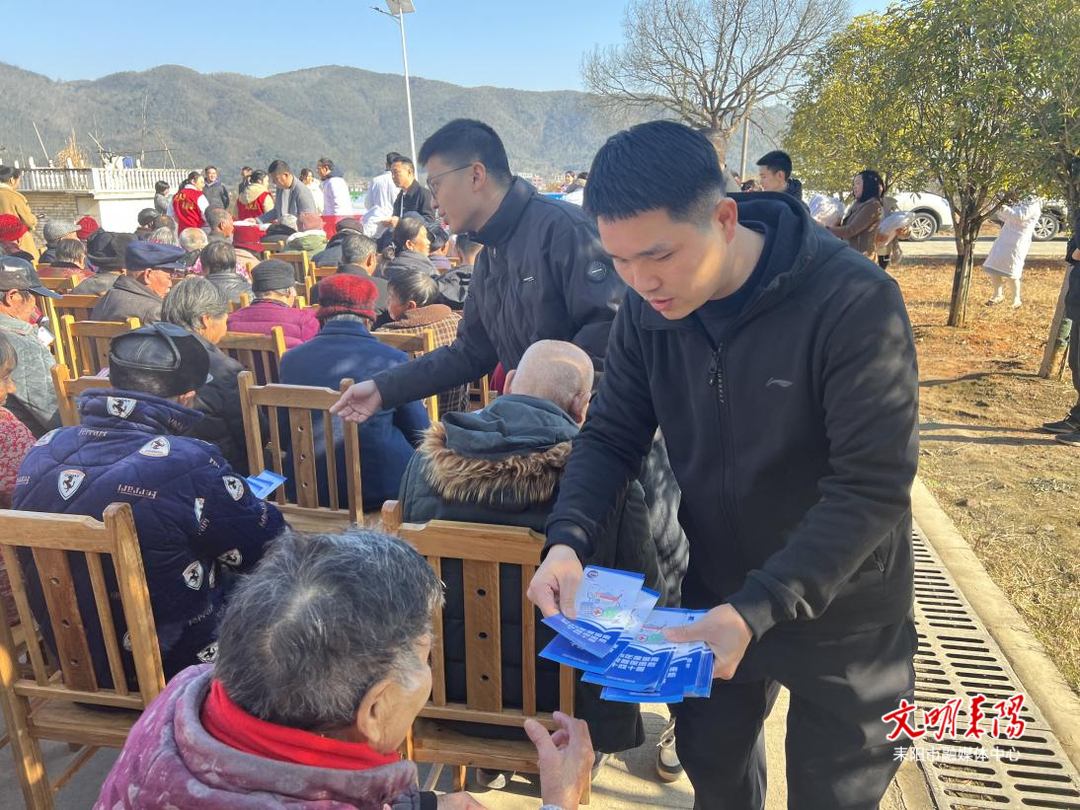 匡兵工作室开展“医保宣讲零距离，便民义诊暖民心”志愿服务主题活动