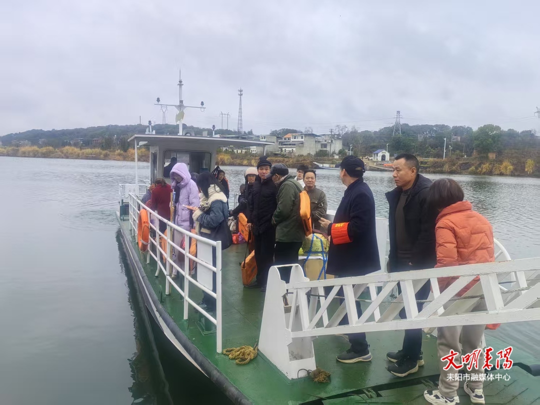 【簡訊】大和圩鄉(xiāng):護航“團圓路”  保駕“平安行 ”