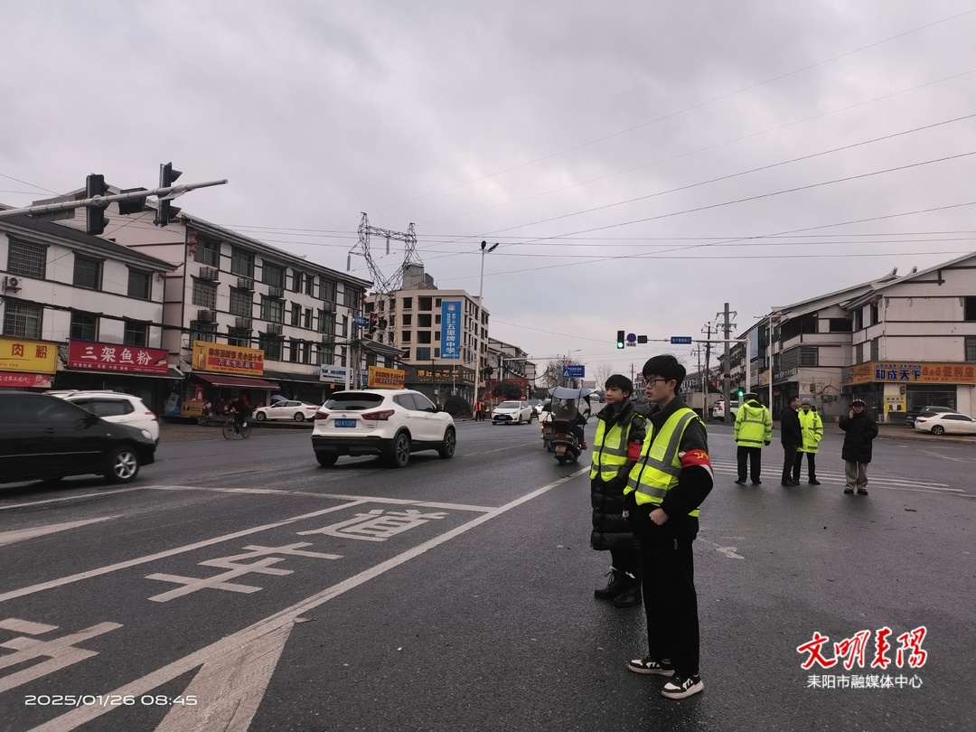 堅守春運勸導點     守護群眾回家路
