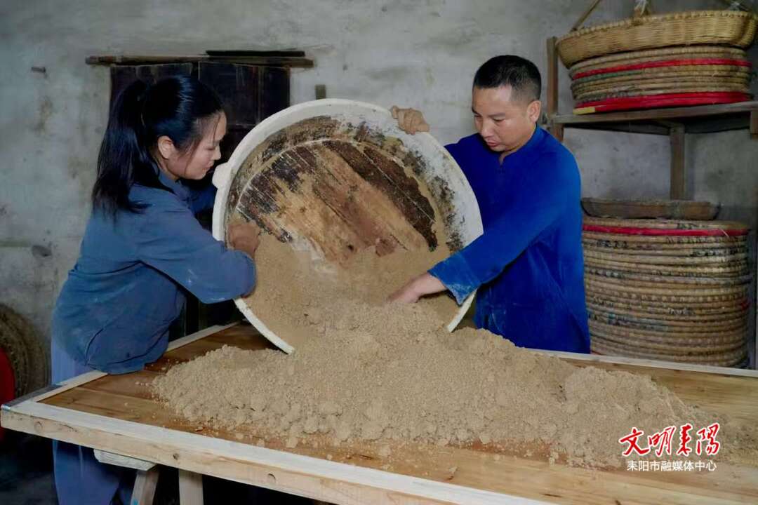 【耒水欢歌】三架街道： 三代匠心酿就“酒魂”  白洋渡村“酒饼”香飘四方