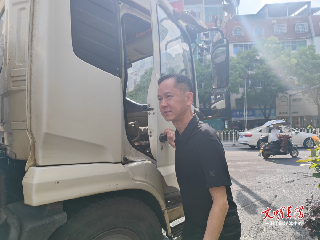 【最美环卫工（39）】徐小斌：二十二载兢兢业业 洗出城市最美容颜