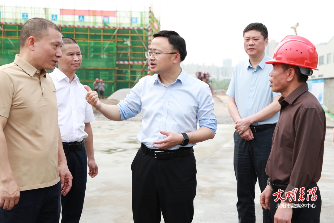 张润槐督导部分重点项目建设并到乡镇调研
