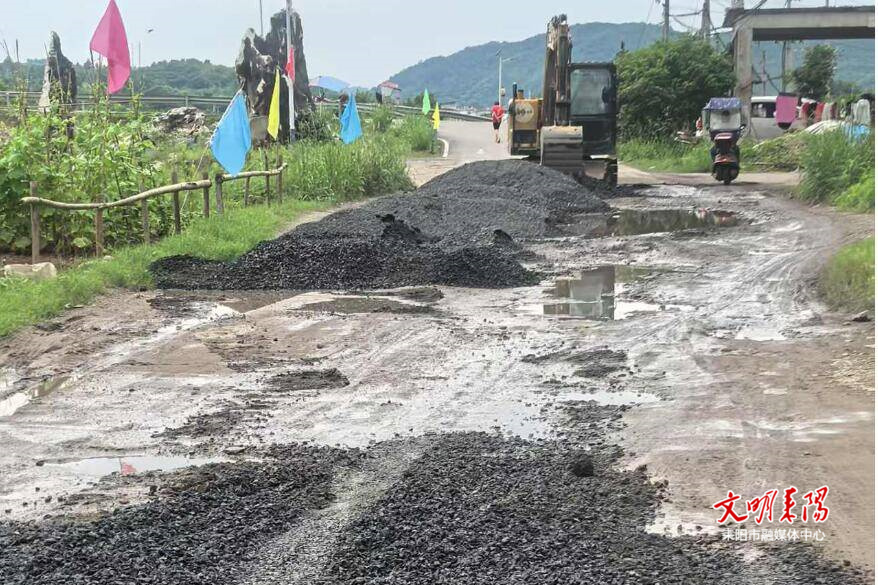 大义镇：打出组合拳 推动出行环境整治再升级