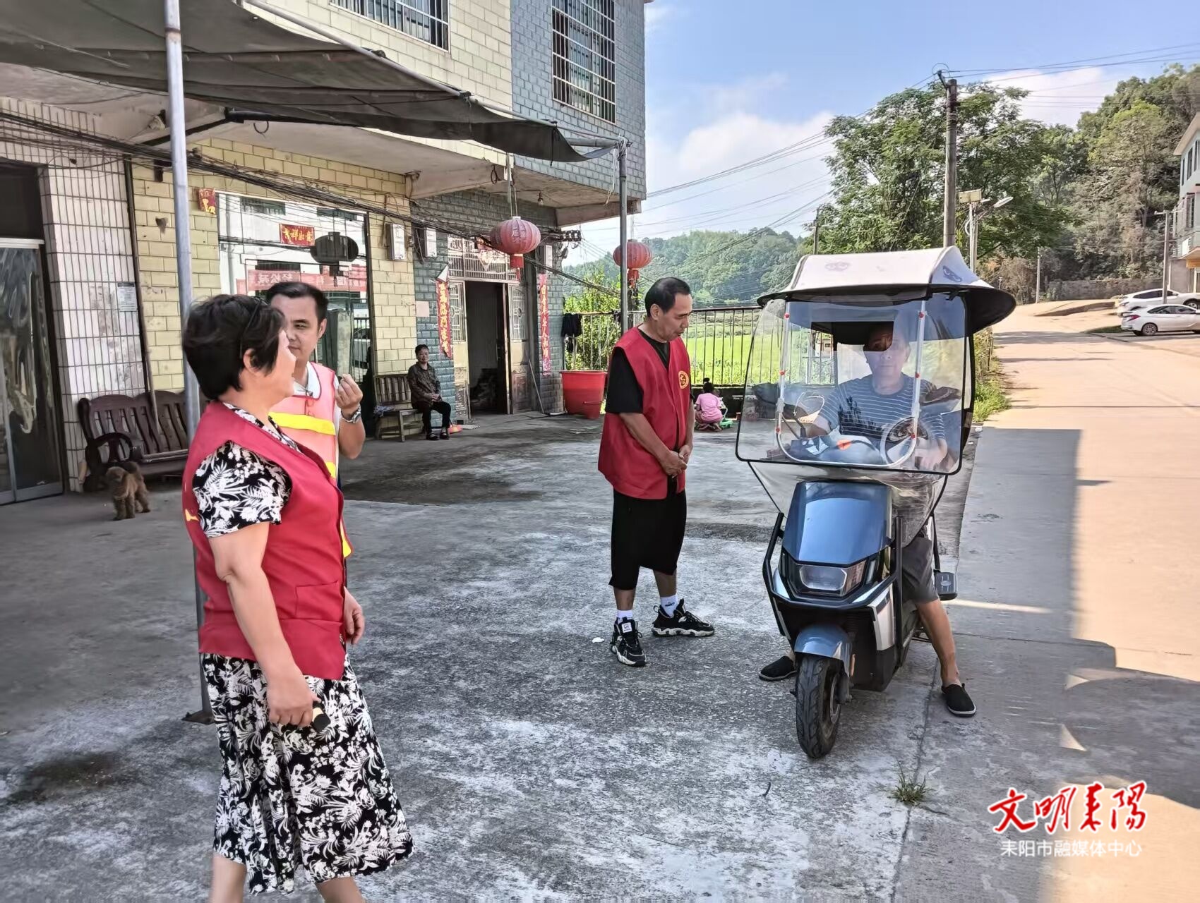 夏塘镇：严查涉摩涉电违法！守护农村道路安全出行