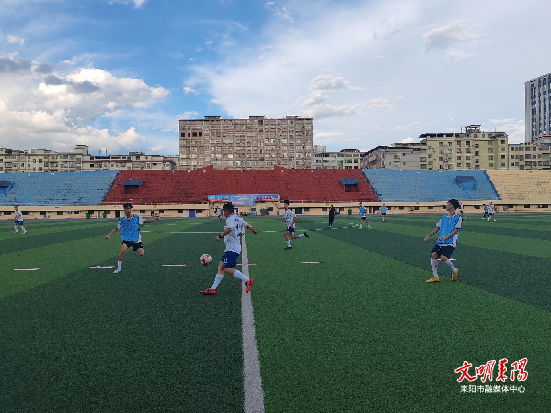 136名少年激战绿茵  湖南省第六届社区运动会暨耒阳市第二届青少年足球联赛火热启幕