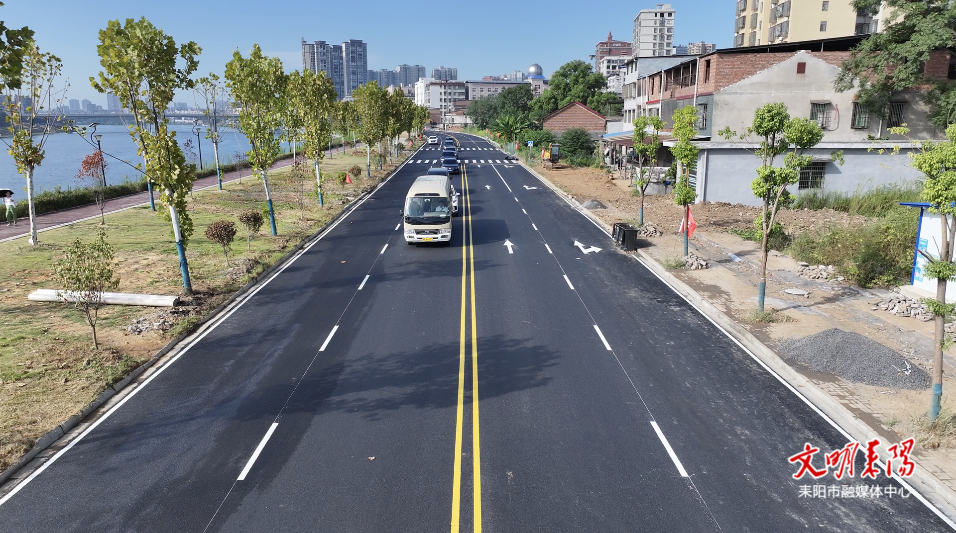 【微建设·人民城市为人民】沿江北路今日试通车 城区交通更通畅