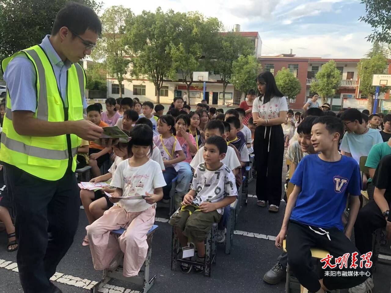 【简讯】马水镇：交通安全进校园，敲响安全“上课铃”