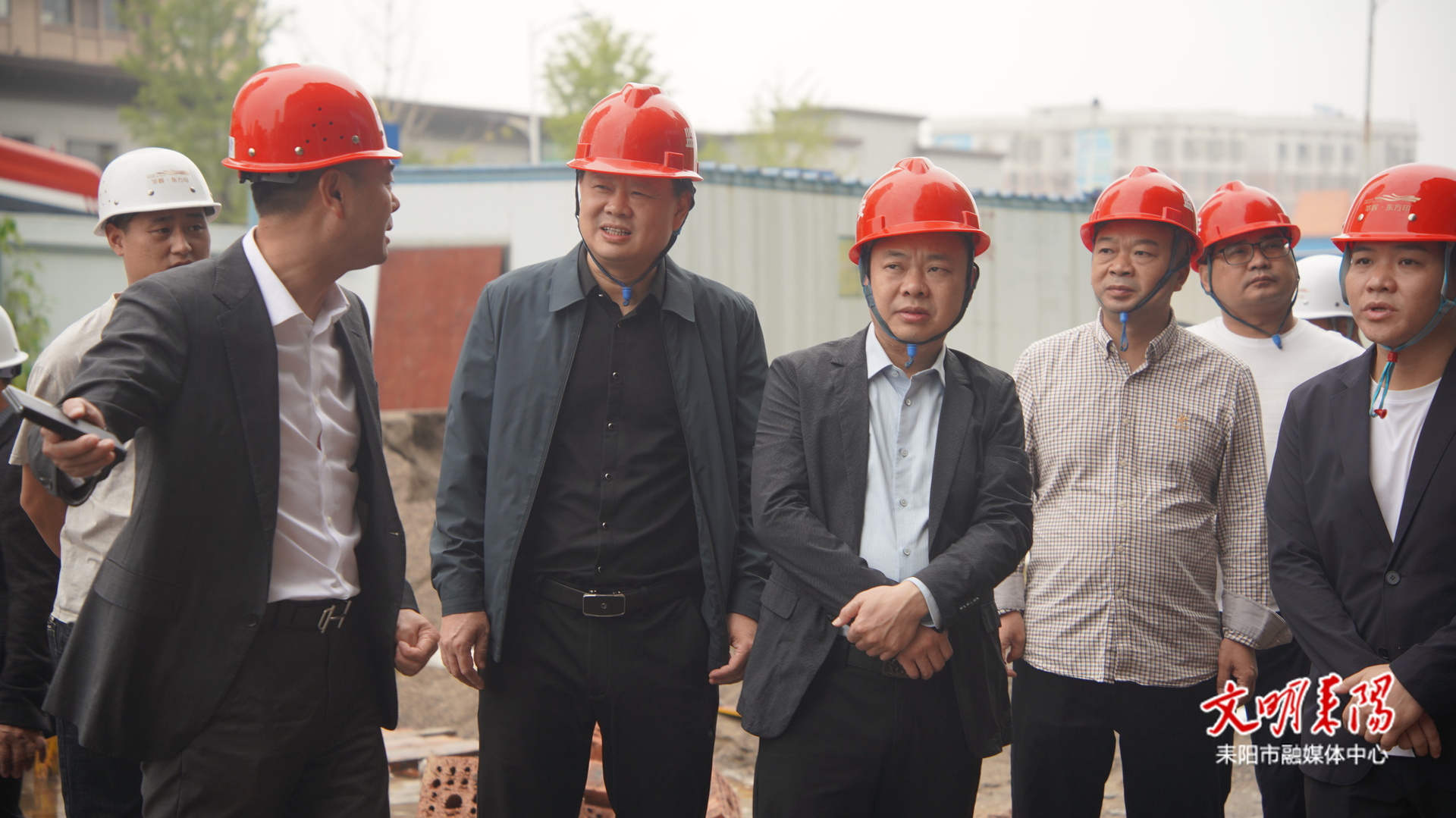 市领导督导“两节”期间住建领域安全生产工作