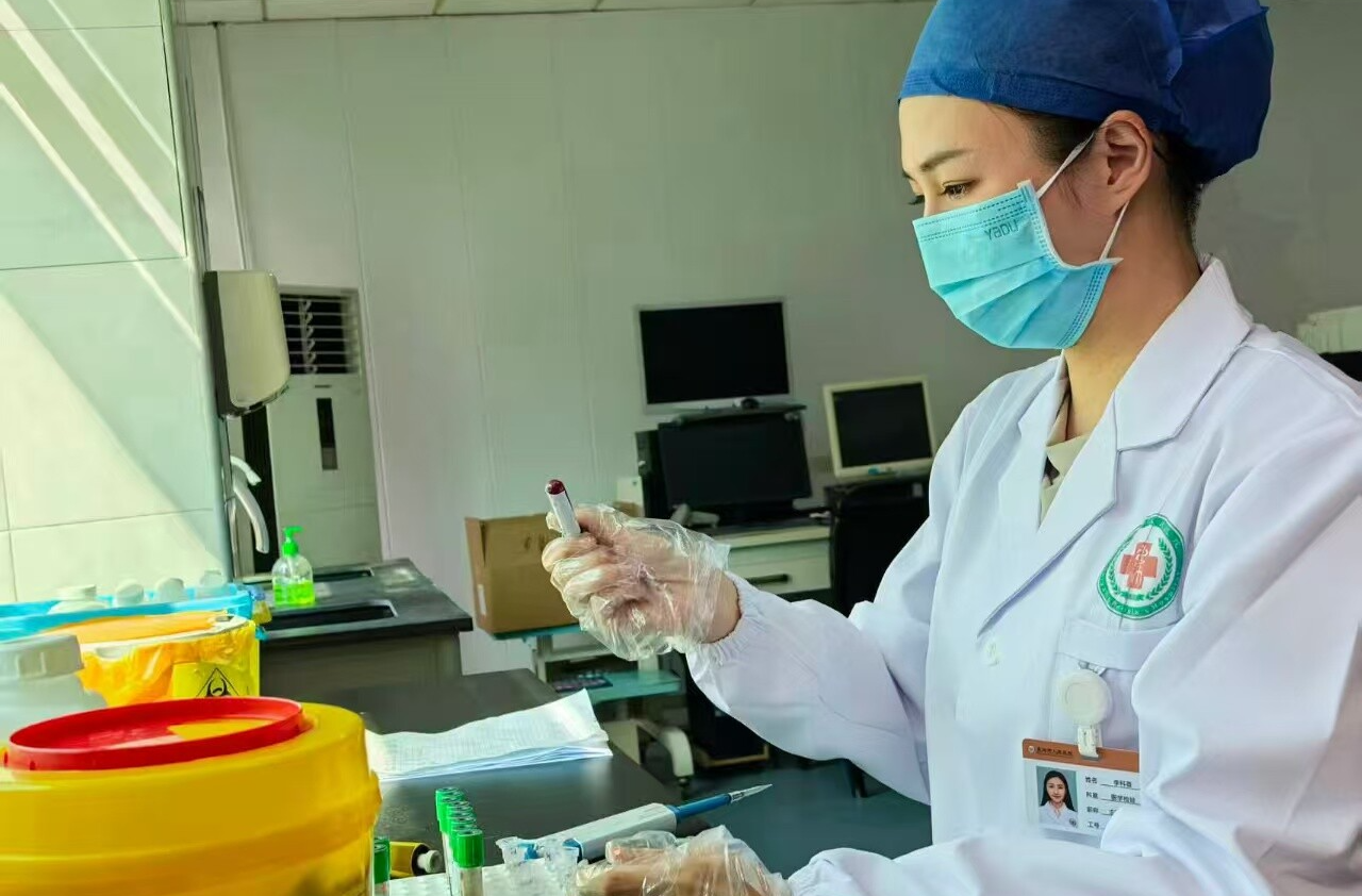 耒阳市人民医院检验科：用节假日坚守为健康把关