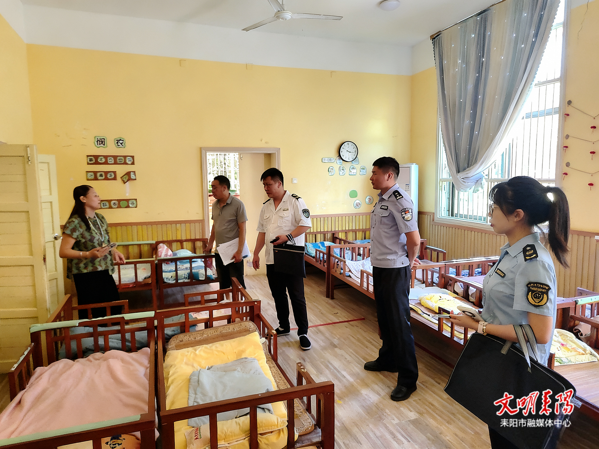 筑牢“校外安全线” 市市场监管局联合多部门整治校外托管机构