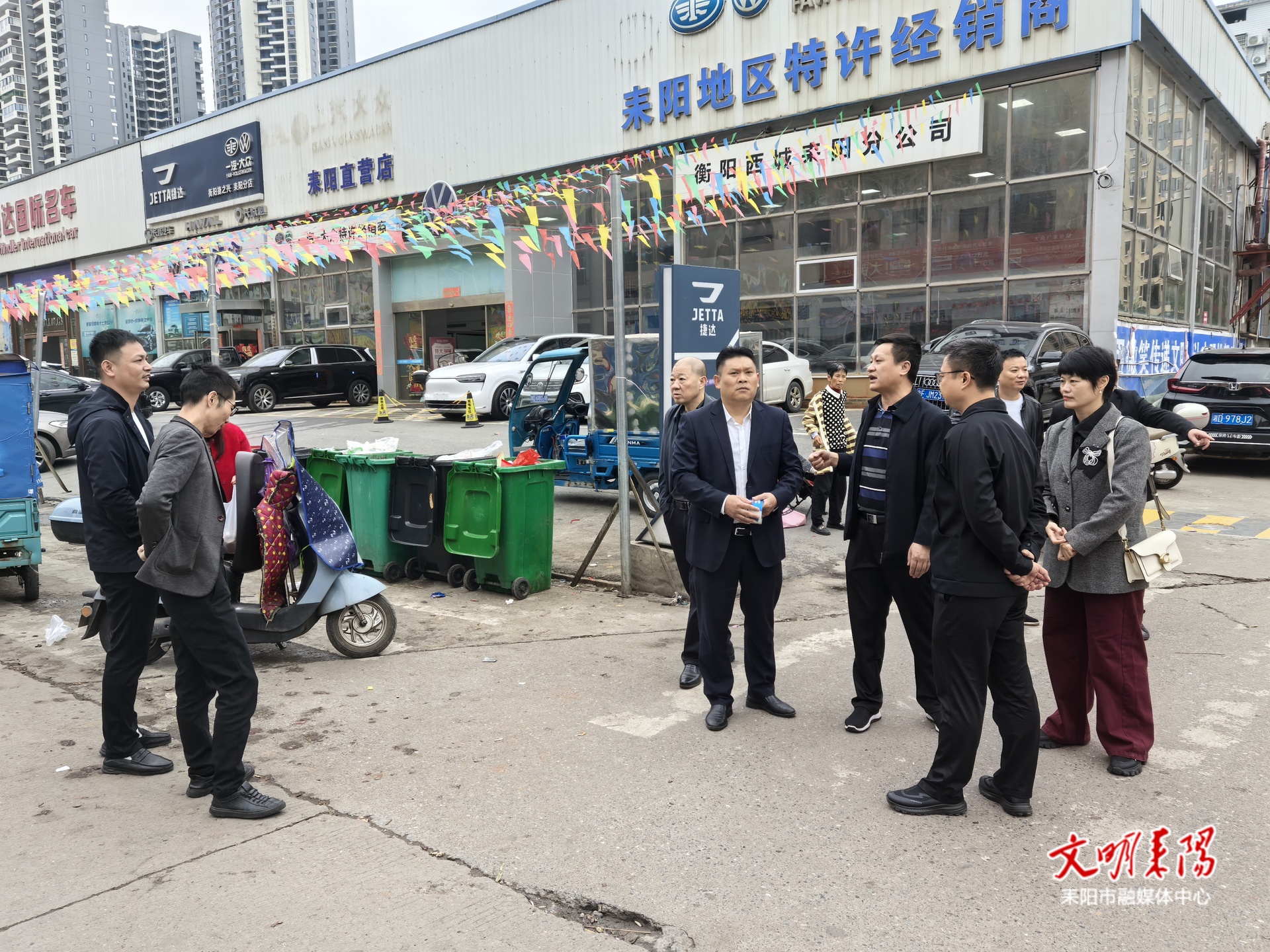 耒阳市道安办联合五里牌街道合力破解校园周边“堵局”