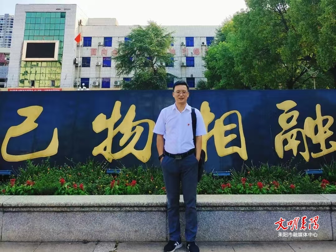 喜讯！唐建华入选首批全国县域普通高中头雁教师岗位计划