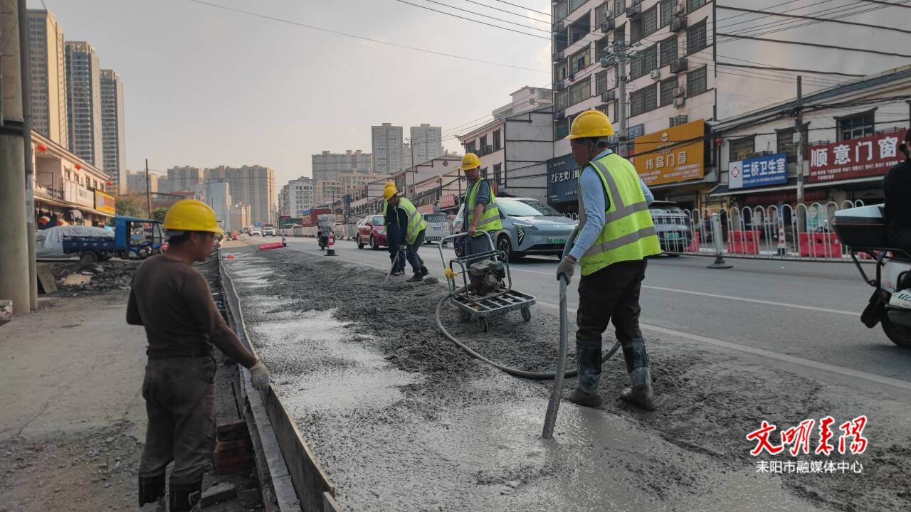 【微建设·人民城市为人民】耒阳神龙北路加宽工程加速推进 预计春运前完工