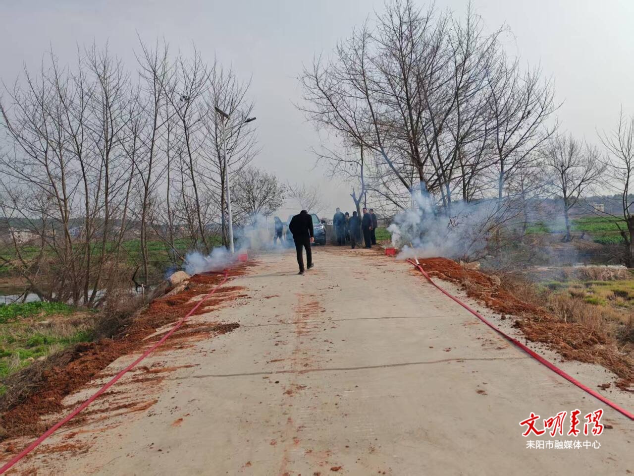 3.6公里硬化路畅通两村 陆新村多方协作铺就民生幸福路