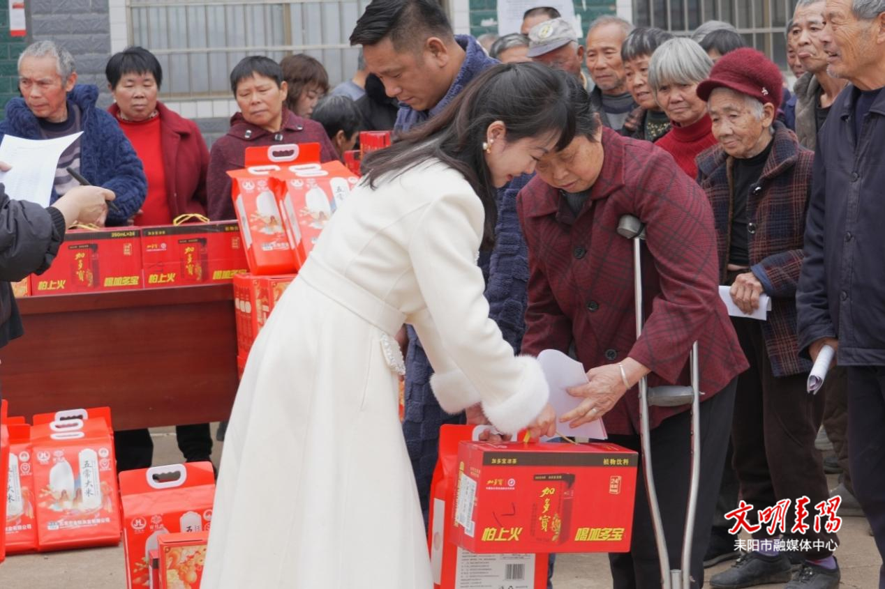 公平圩镇：开展“迎新春、送温暖”爱心公益活动 情暖困难人群
