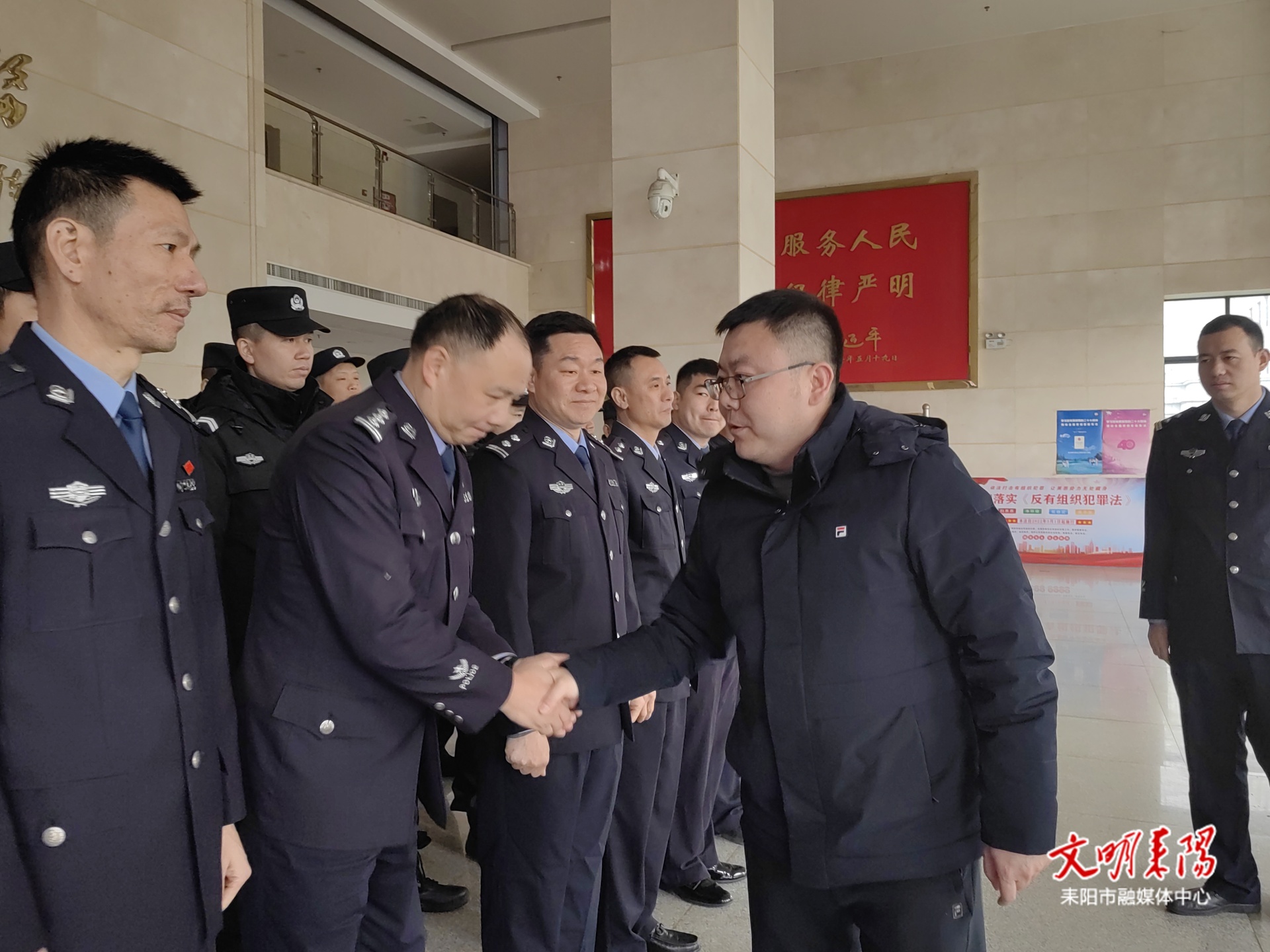 陈昌义走访慰问一线工作人员 调度春运保畅通