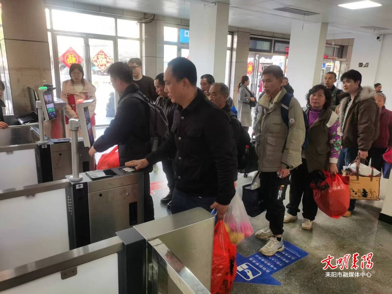 【新春走基层】耒阳火车站春节返程客流进入高峰期！