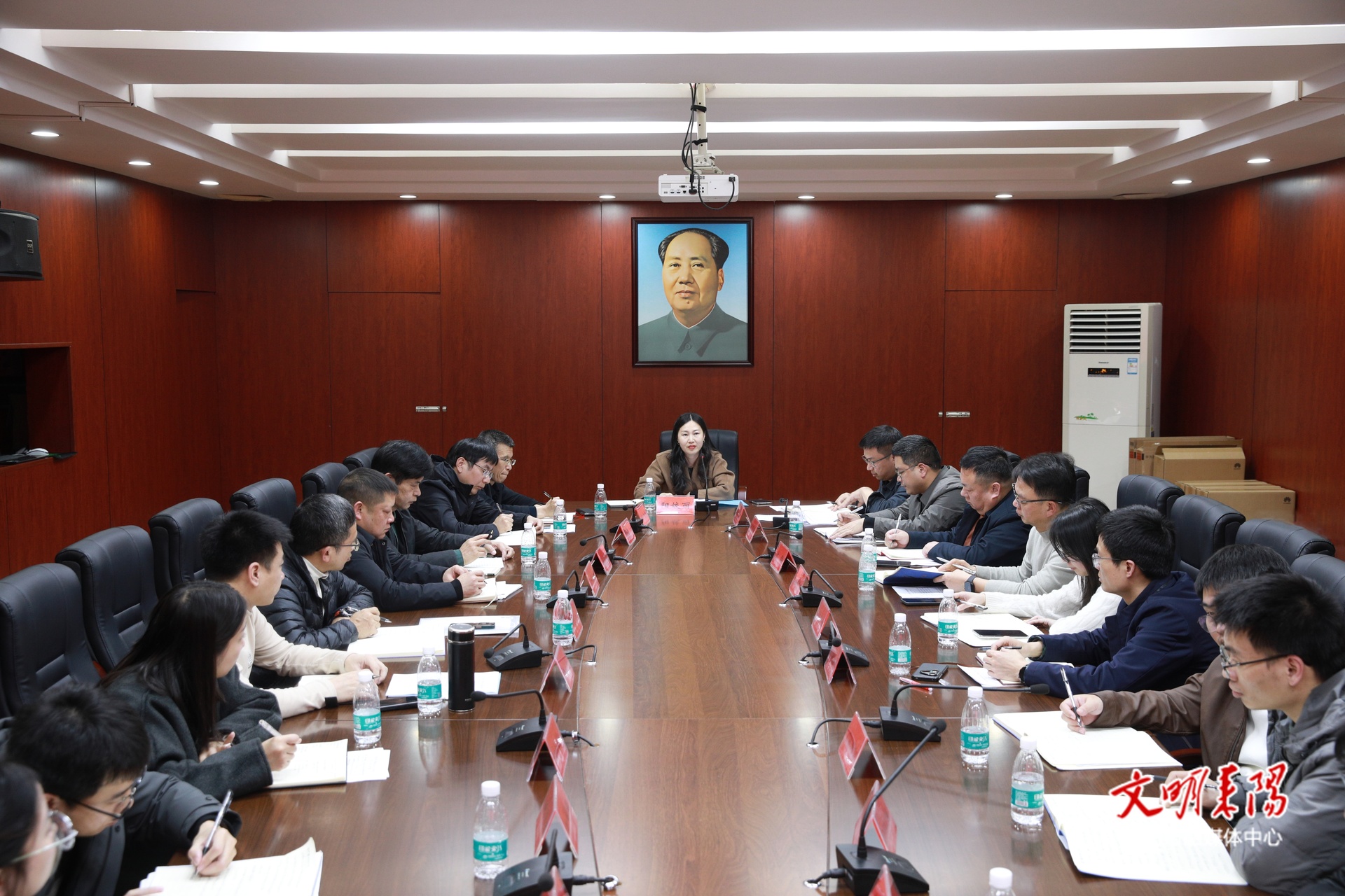 全市宣传思想文化工作务虚会召开