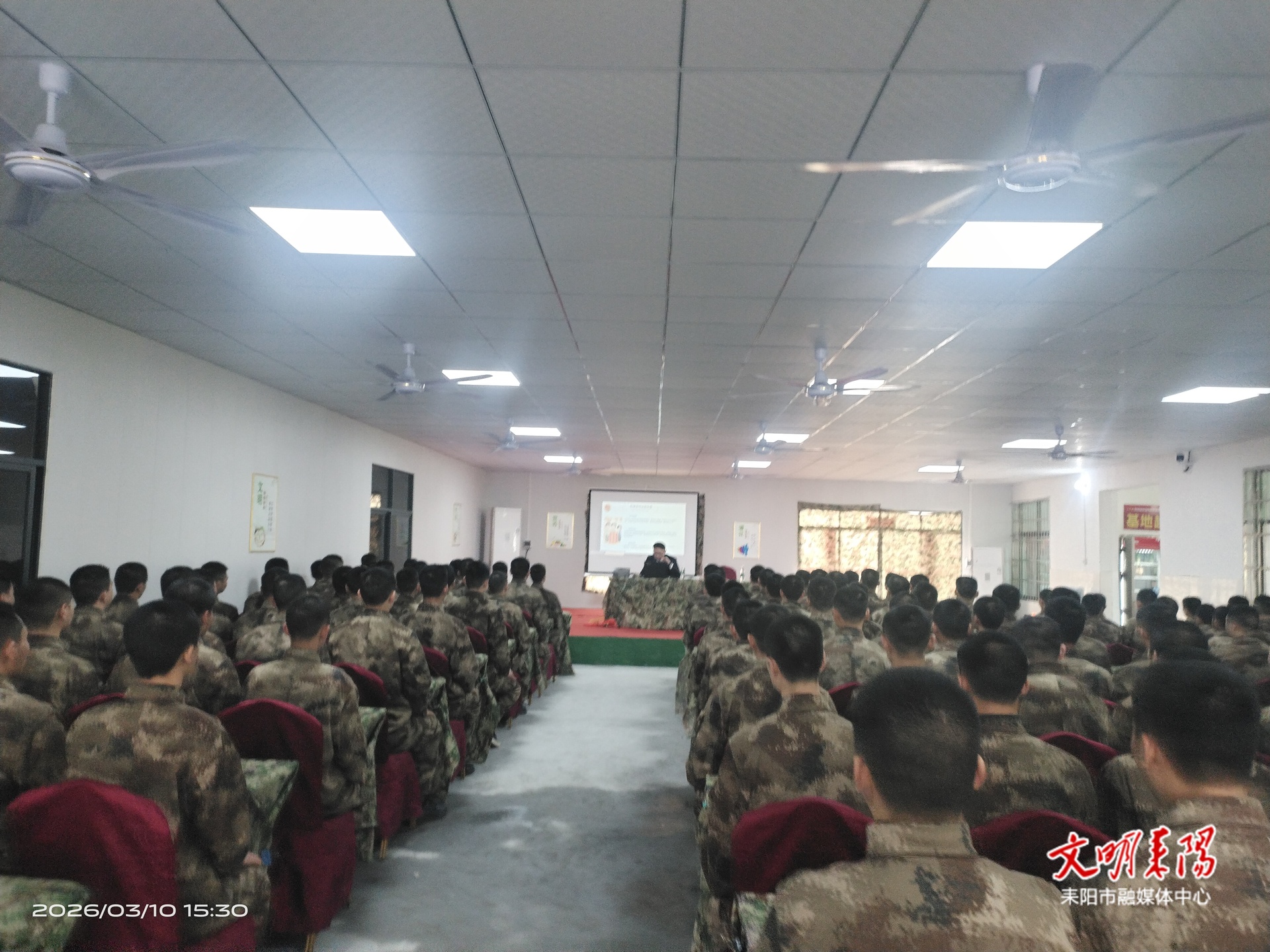 法治护航新兵路！耒阳军地携手上好役前法治第一课