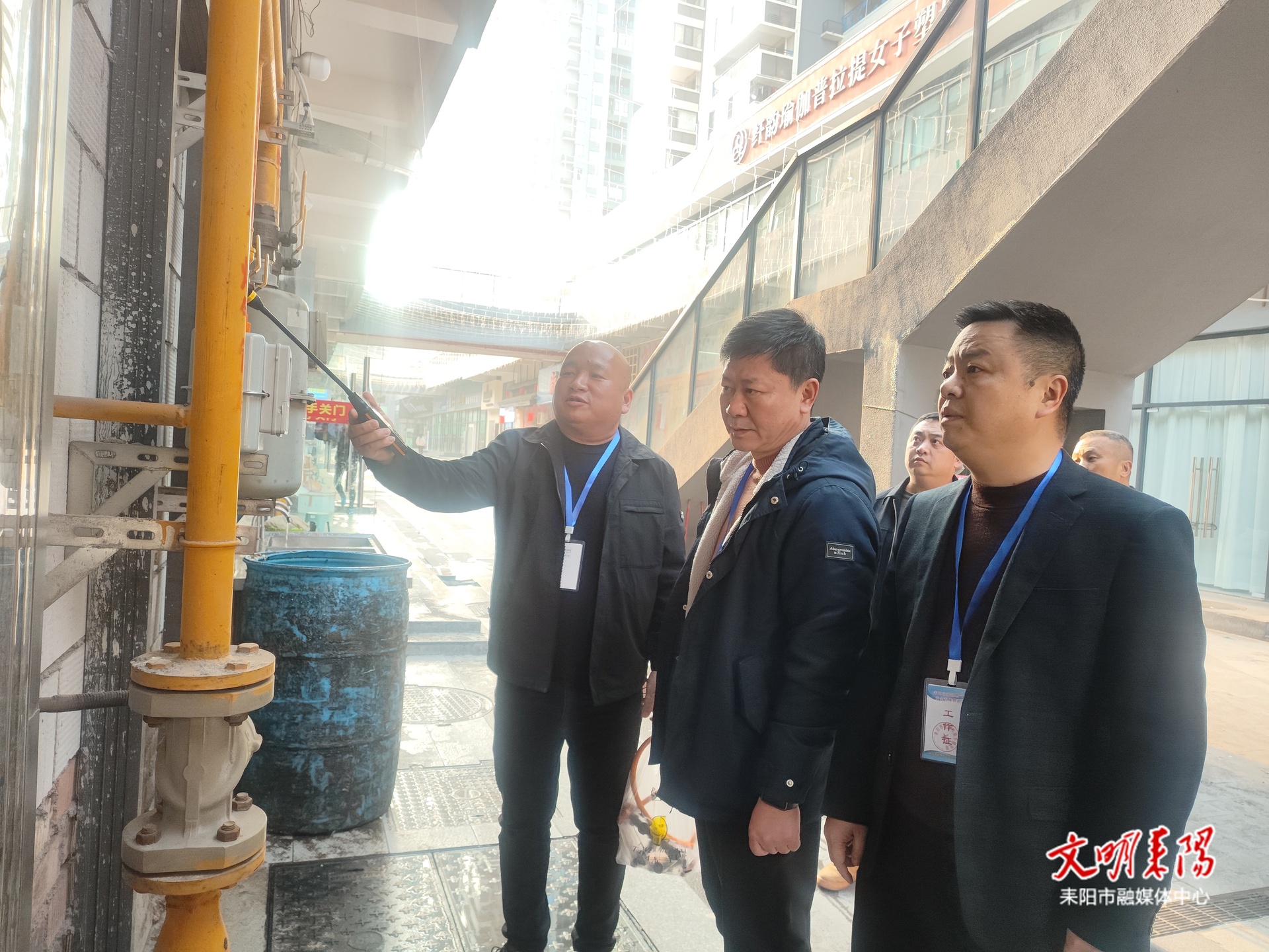 多部门联动出击 严查合兴中心城周边商铺燃气安全隐患