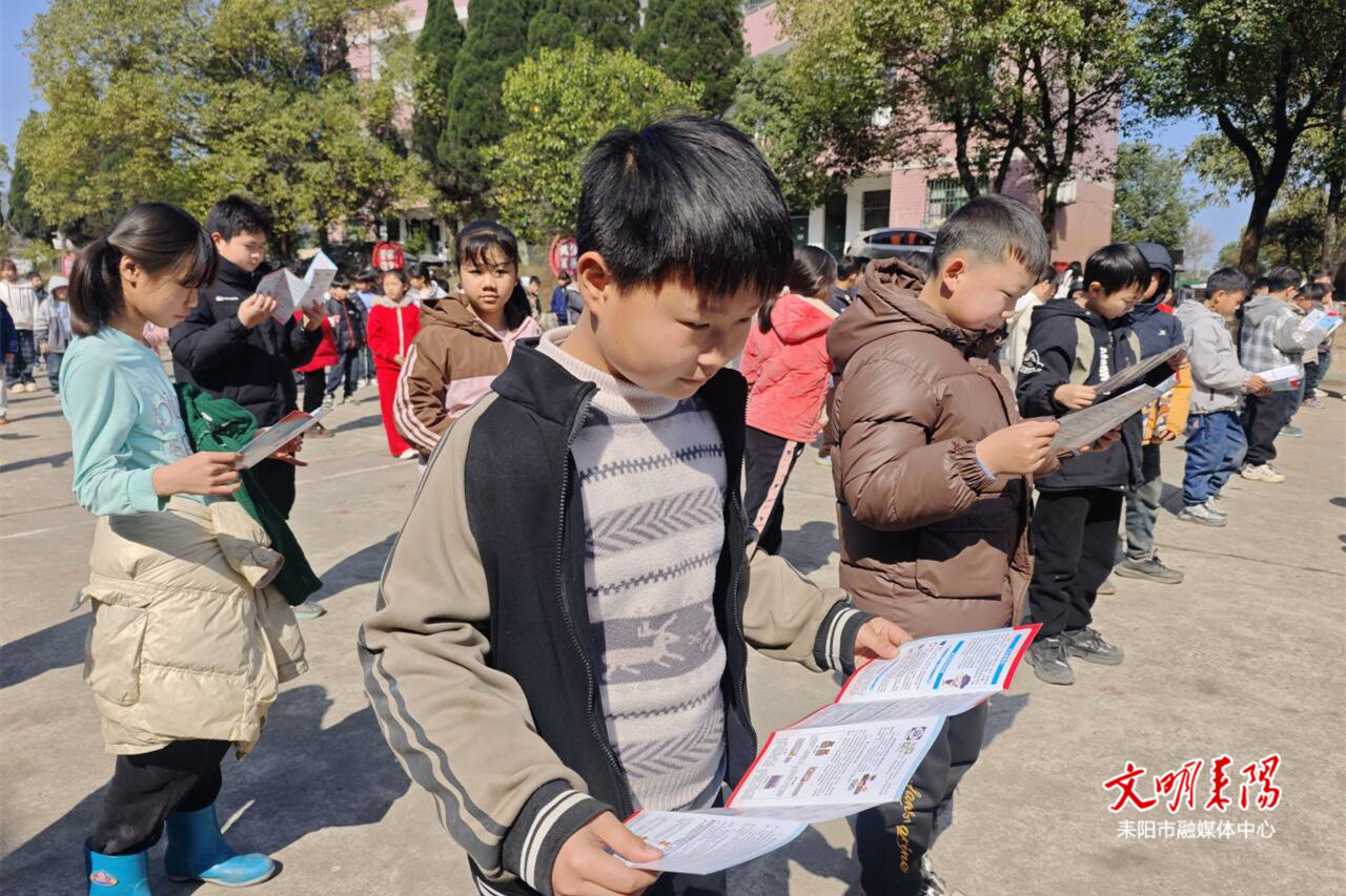 【健康人生 绿色无毒】筑牢青春“防毒墙”！公平圩镇开展新型毒品科普宣讲