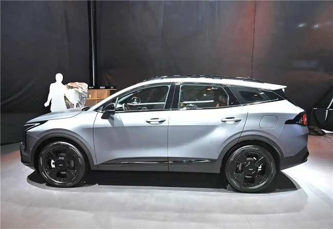 10万左右城市代步汽车推荐，起亚新狮铂拓界闭眼入