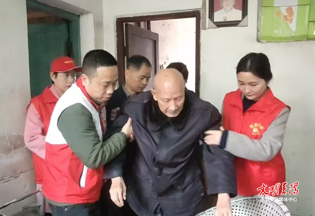 奏响共治“交响曲”，升温家门口的幸福——且看社工志愿融合服务的“耒阳模式”